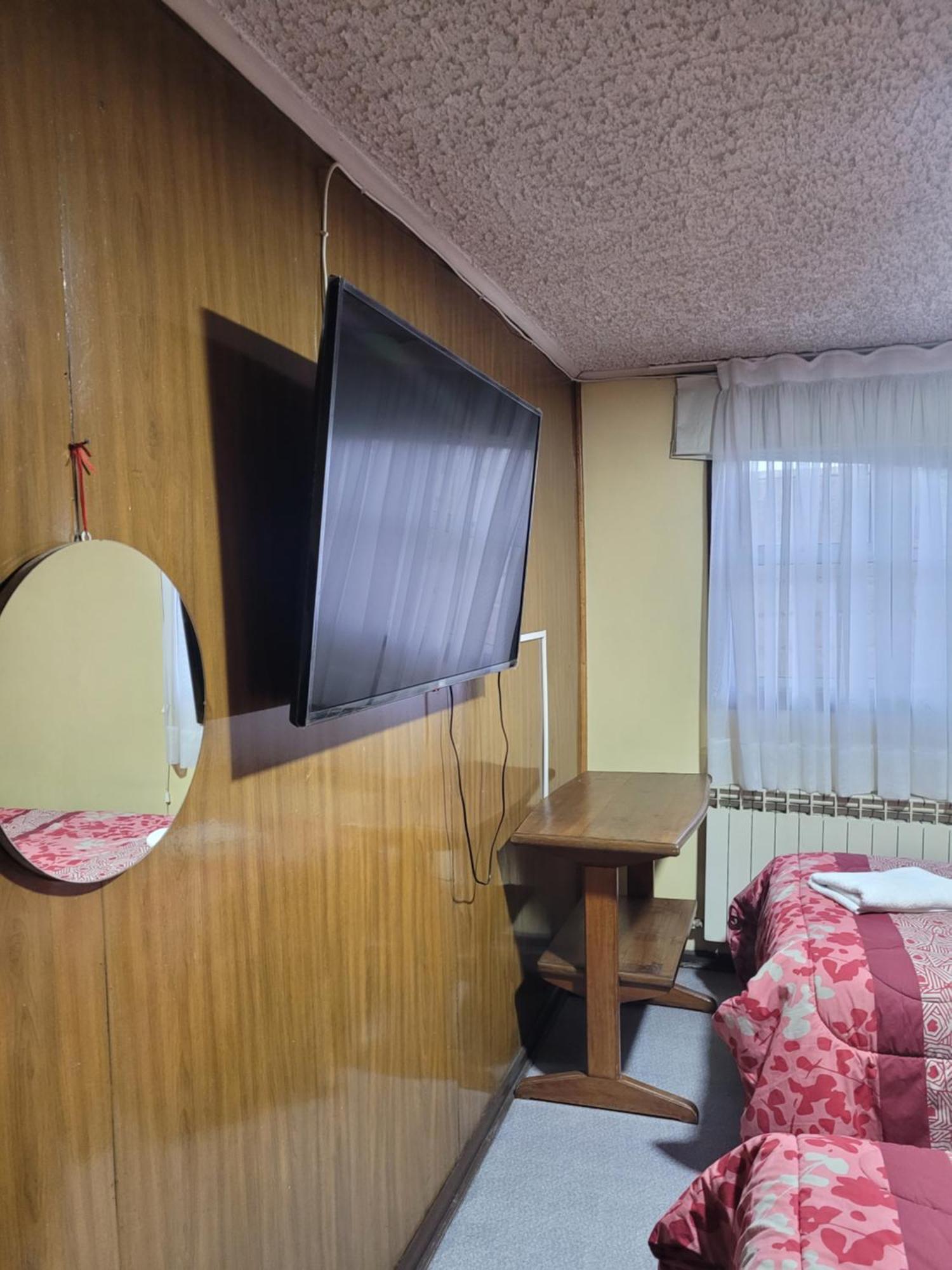 Hostal Balmaceda Punta Arenas Exterior foto